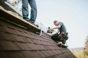 Local Roofers in Saint Louisvl, OH